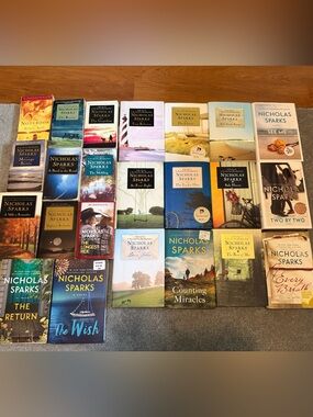 Nicholas Sparks Paperback and Hardcover Book Lot